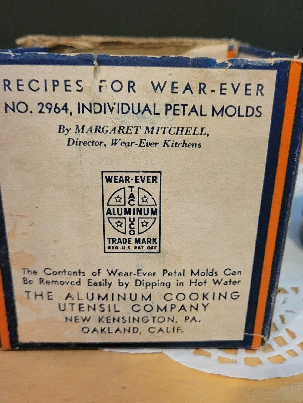 Wear-Ever #2964  Individual Petal Molds - Silver Aluminum Vintage set of 4